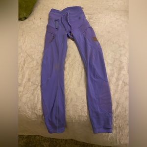 Lululemon Cargo Super-High-Rise Hiking Tight 25", 0